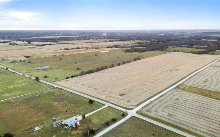 Pictures of Land property located at Lot 7 W 287th Street, Paola, KS 66071 for sales - image #1