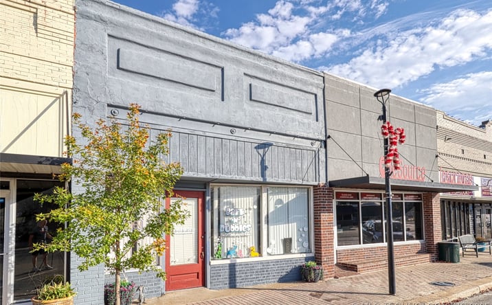 Pictures of Business for Sale property located at 117 S Main, Eufaula, OK 74432 for sales - image #1