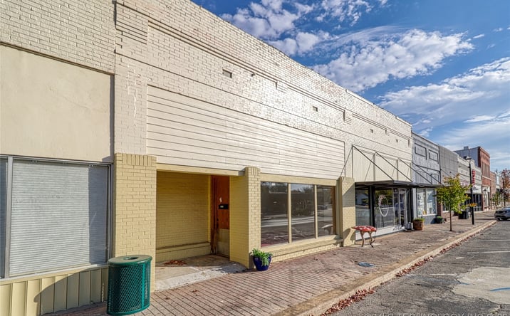 Pictures of Office property located at 111 S Main, Eufaula, OK 74432 for sales - image #1