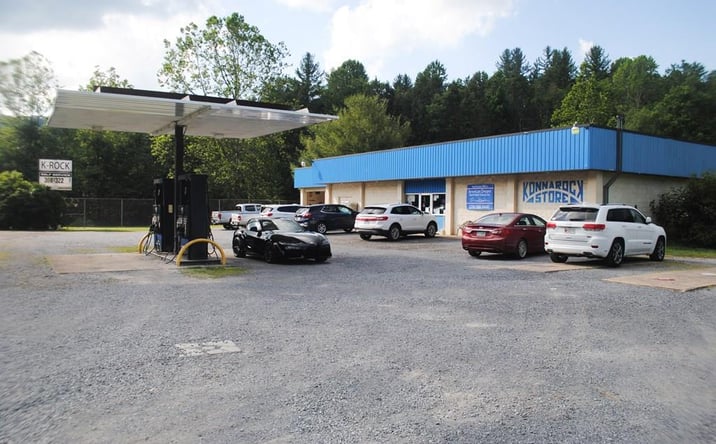 Pictures of Retail property located at 20433 Azen, Damascus, VA 24236 for sales - image #1