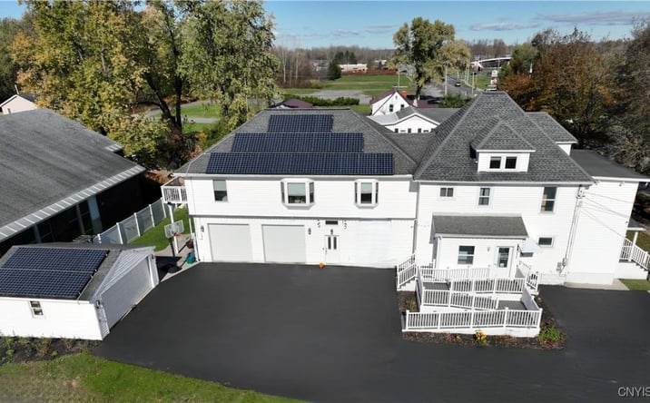 Pictures of Retail property located at 337 N Peterboro Street, Canastota, NY 13032 for sales - image #1