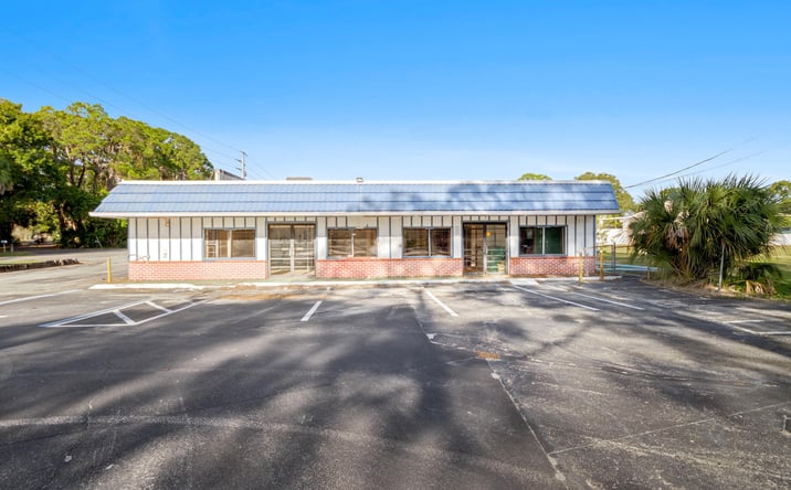 Pictures of Retail property located at 1310 S Tropical Trail, Merritt Island, FL 32952 for sales - image #1