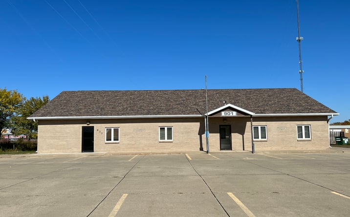 Pictures of Office property located at 901 W 21st St, South Sioux City, NE 68776 for sales - image #1