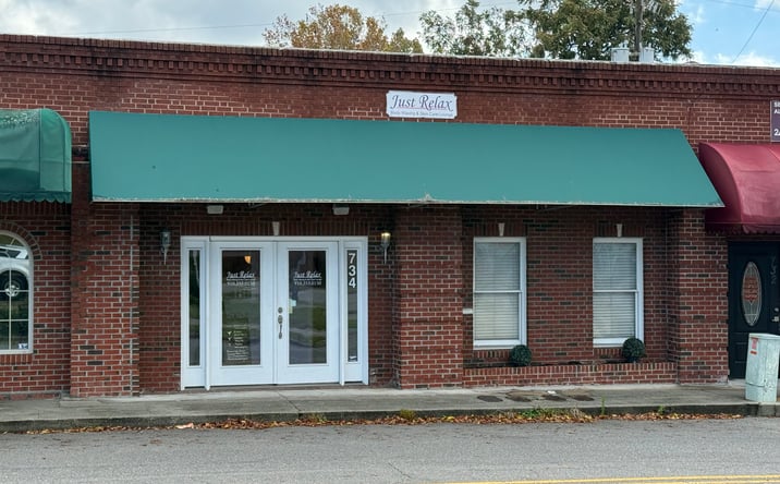 Pictures of Office, Retail property located at 734 Court St, Jacksonville, NC 28540 for sales - image #1