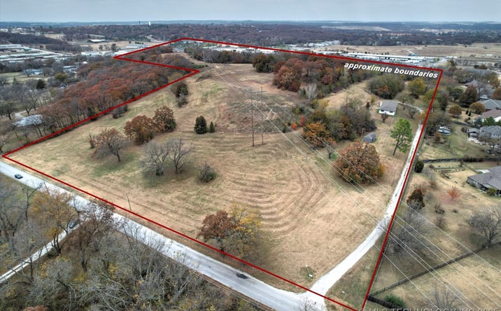 Pictures of Land property located at W 126th Street S, Glenpool, OK 74033 for sales - image #1