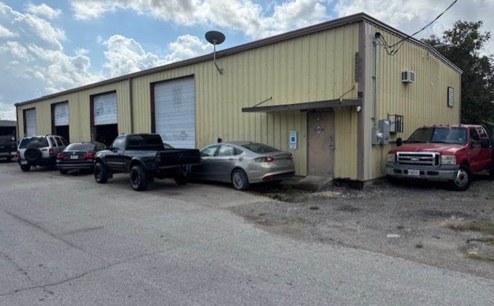 Pictures of Industrial property located at 801 Nebraska St, South Houston, TX 77587 for sales - image #1