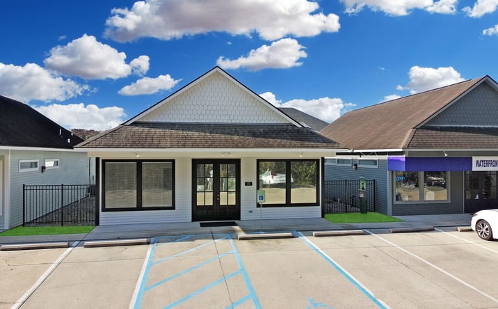 Pictures of Mixed Use, Office, Retail property located at 12489 Home Port Dr, Maurepas, LA 70449 for sales - image #1