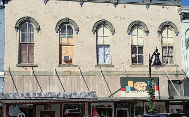 Pictures of Mixed Use, Multifamily, Retail property located at 112-114 E Washington Street, Greensburg, IN 47240 for sales - image #1