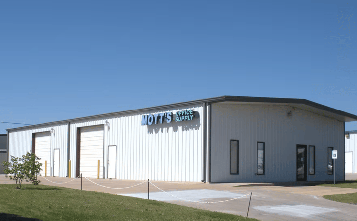 Pictures of Industrial property located at 7412 NW 84th St, Oklahoma City, OK 73132 for sales - image #1