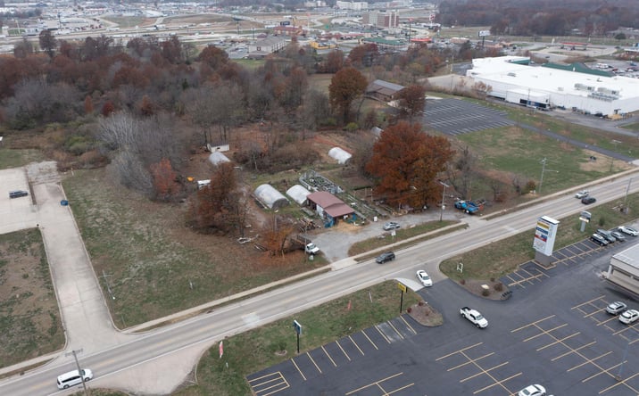 Pictures of Land property located at 605 S 42ND Street, Mt Vernon, IL 62864 for sales - image #1