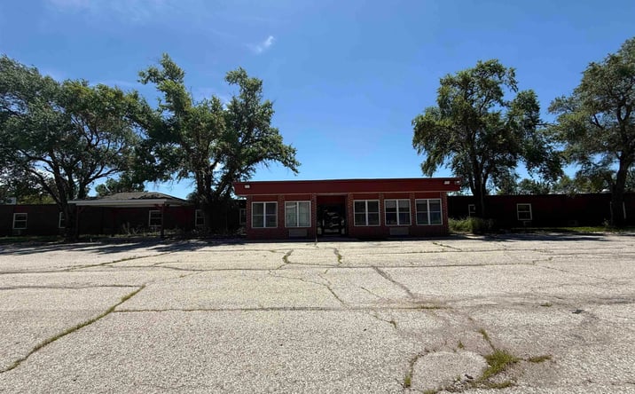 Pictures of Senior Living property located at 128 S Pearson Ave., Waverly, KS 66871 for sales - image #1
