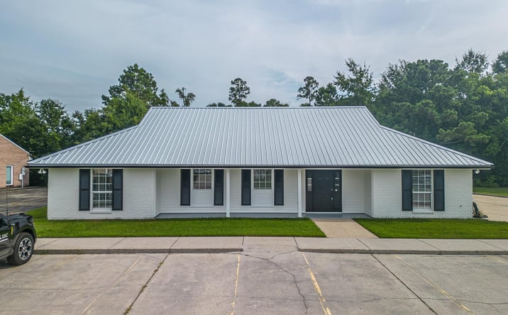 Pictures of Office property located at 831 Highway 90, Bay Saint Louis, MS 39520 for sales - image #1