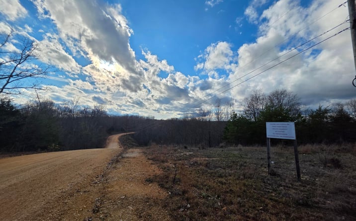 Pictures of Land property located at B J Woodson Lane, Clifton, TN 38425 for sales - image #1