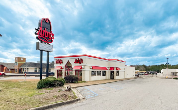 Pictures of Retail property located at 2138 MS-15, Laurel, MS 39440 for sales - image #1