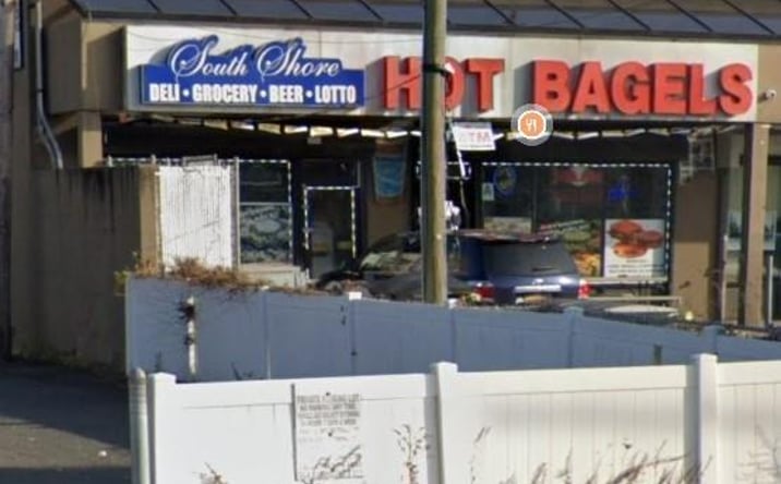 Pictures of Retail property located at 4882 Arthur Kill Road, Staten  Island, NY 10309 for sales - image #1