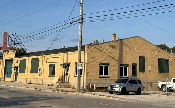 Pictures of Industrial property located at 400-404 N Henry St, Green Bay, WI 54302 for sales - image #1