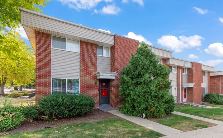 Pictures of Multifamily property located at 1801 W John St, Champaign, IL 61821 for sales - image #1