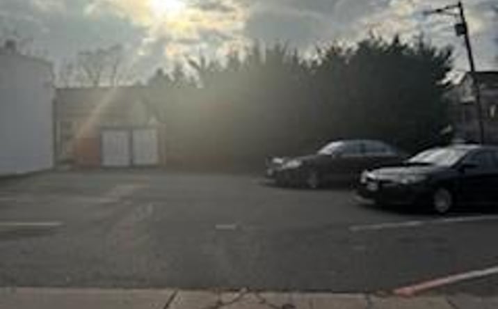 Pictures of Retail property located at 124 Ocean Avenue, Staten  Island, NY 10305 for sales - image #1