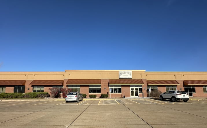 Pictures of Office property located at 1320 19th Ave NW, Clinton, IA 52732 for sales - image #1