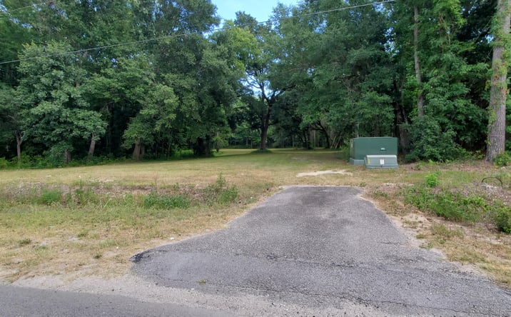 Pictures of Land property located at 10041 Us-17, Mcclellanville, SC 29458 for sales - image #1