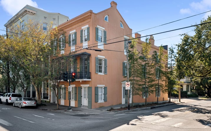 Pictures of Mixed Use, Office property located at 2200 Prytania St, New Orleans, LA 70130 for sales - image #1