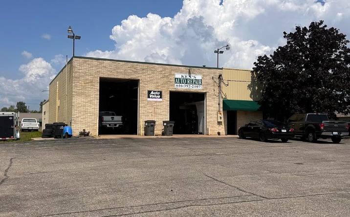 Pictures of Industrial, Retail property located at 11283 Chicago Dr, Holland, MI 49424 for sales - image #1