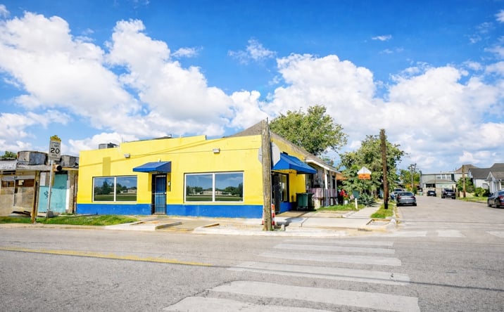 Pictures of Mixed Use, Multifamily, Retail property located at 815 Quitman St, Houston, TX 77009 for sales - image #1