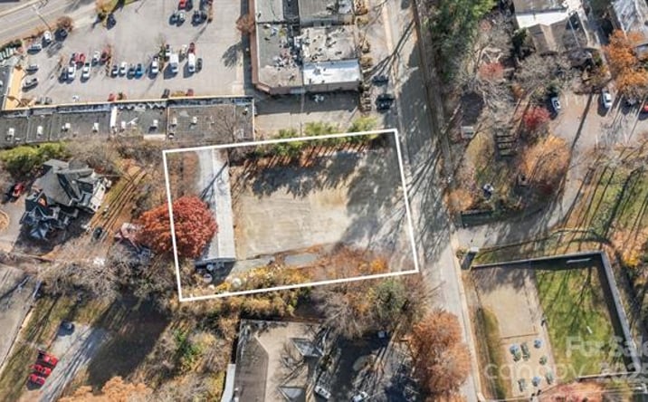 Pictures of Land, Retail property located at 174 Miller St, Waynesville, NC 28786 for sales - image #1