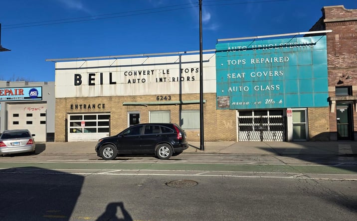 Pictures of Multifamily, Office, Retail, Industrial property located at 6247 N Clark Street, Chicago, IL 60660 for sales - image #1