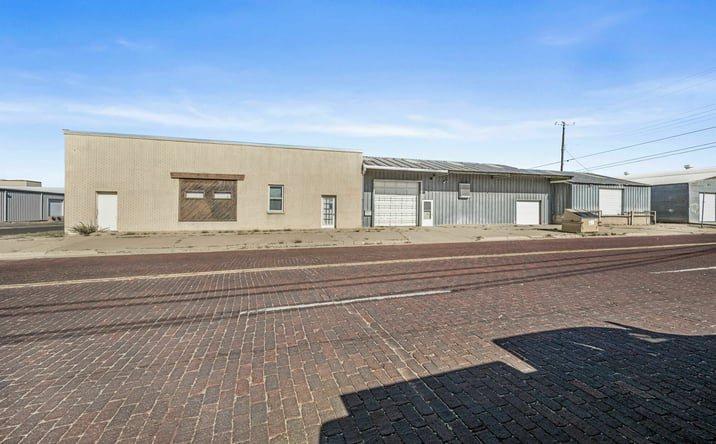 Pictures of Industrial property located at 712 SW 5th Ave, Amarillo, TX 79101 for sales - image #1