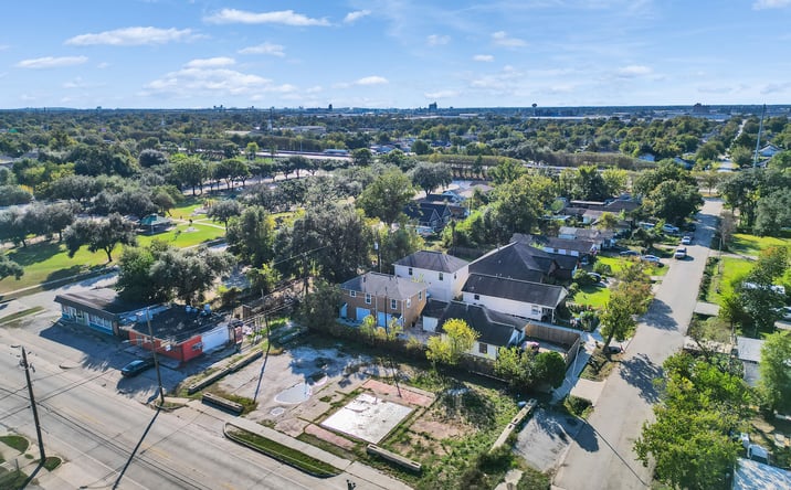Pictures of Land property located at 6102 Lyons Ave, Houston, TX 77020 for sales - image #1