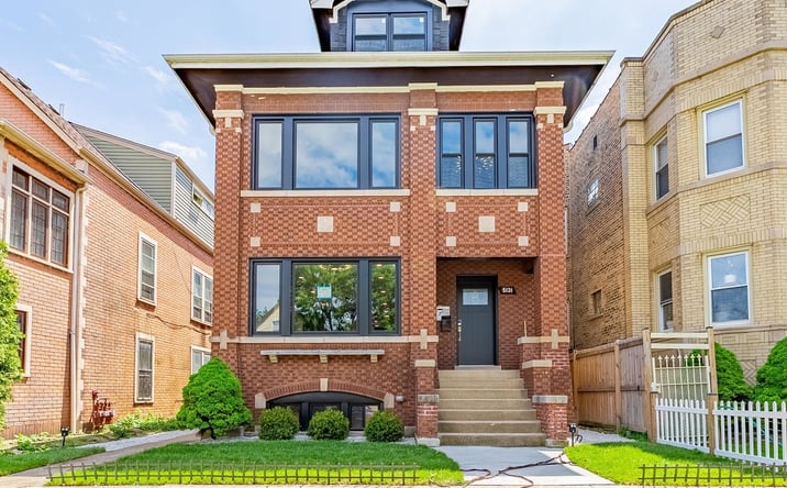 Pictures of Multifamily property located at 5131 W Roscoe Street, Chicago, IL 60641 for sales - image #1