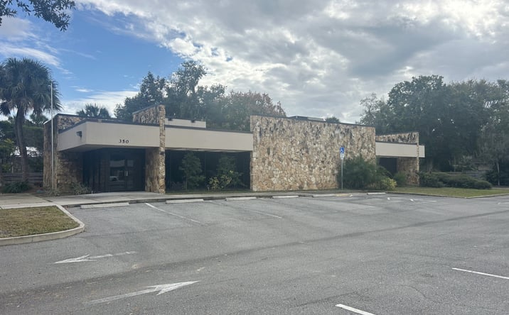 Pictures of Office property located at 350 N. Summit St, Crescent City, FL 32112 for sales - image #1