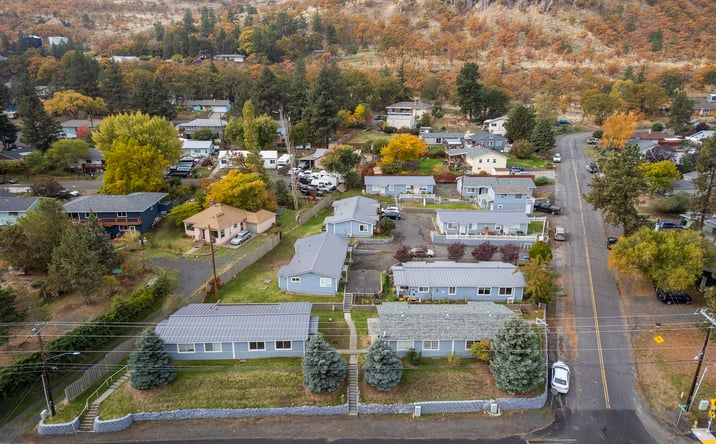 Pictures of Multifamily property located at 1106 Emerson Dr, The Dalles, OR 97058 for sales - image #1