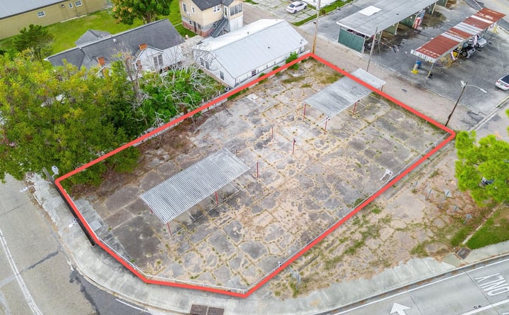 Pictures of Land property located at 105 Moss St, Lafayette, LA 70501 for sales - image #1