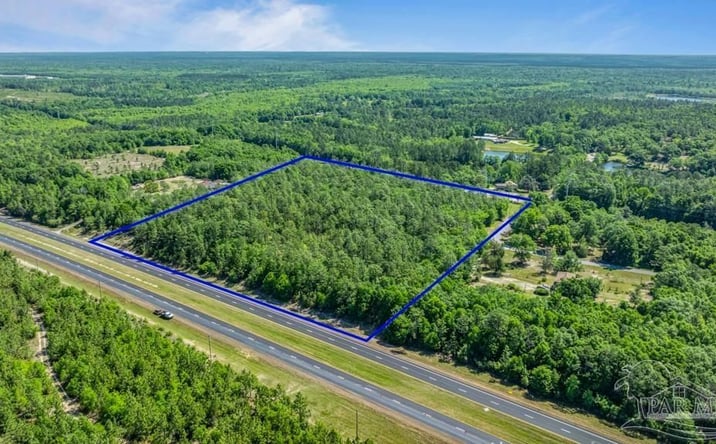 Pictures of Land property located at 1400 Lake Heights Rd, Molino, FL 32577 for sales - image #1