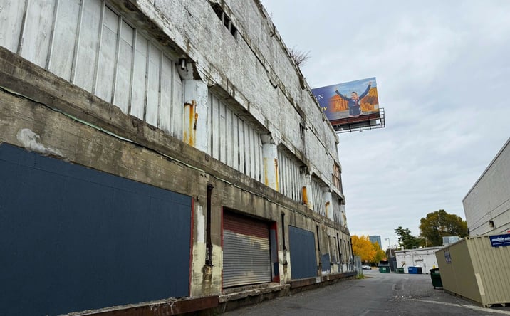 Pictures of Retail property located at 1100R South Christopher Columbus Boulevard, Philadelphia, PA 19147 for sales - image #1