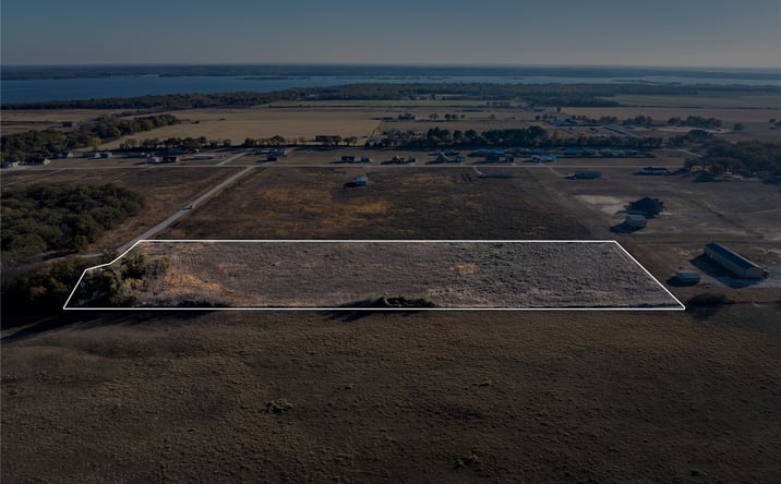 Pictures of Land property located at 6 Beachside Ranchette Road, Kingston, OK 73439 for sales - image #1
