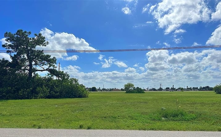 Pictures of Land property located at 566 NE 4th Ter #9, Cape Coral, FL 33909 for sales - image #1