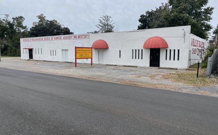 Pictures of Industrial, Office, Retail, Self Storage property located at 3105 N T St, Pensacola, FL 32505 for sales - image #1