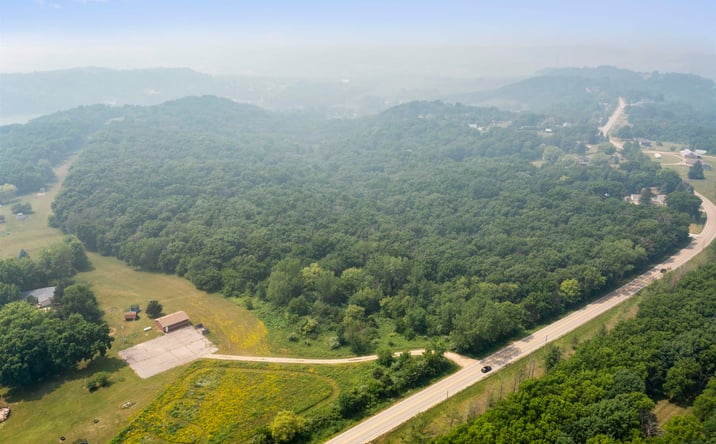 Pictures of Land property located at Olde Davenport Road, Dubuque, IA 52003 for sales - image #1