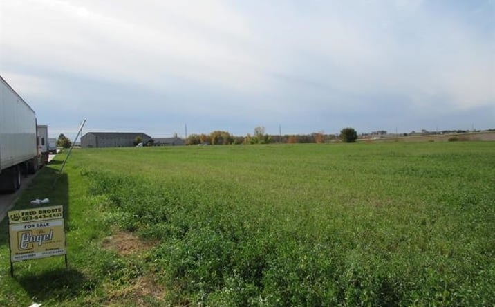 Pictures of Land property located at Nairn Drive, Maquoketa, IA 52060 for sales - image #1