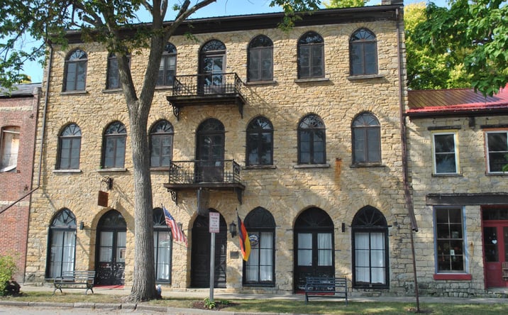 Pictures of Retail, Office, Special Purpose property located at 218 S River Park Drive, Guttenberg, IA 52052 for sales - image #1