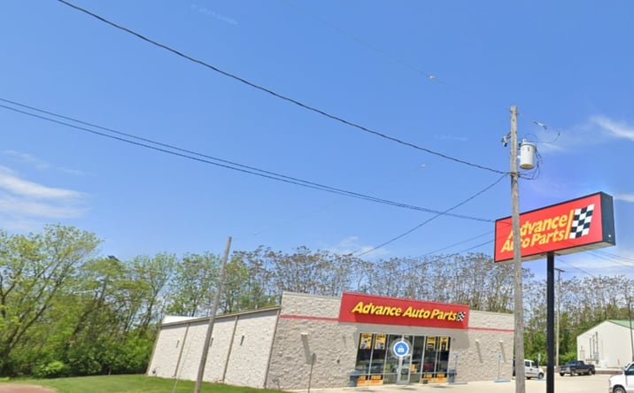 Pictures of Retail property located at 317 Lake Land Blvd, Mattoon, IL 61938 for sales - image #1