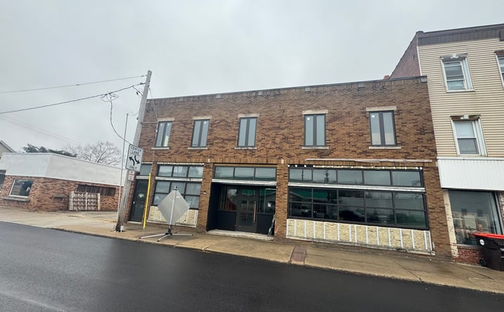 Pictures of Retail property located at 120 Walnut Street, Washington, IL 61571 for sales - image #1