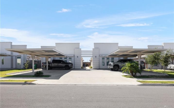 Pictures of Multifamily property located at 3900 Las Vistas Lane, Weslaco, TX 78596 for sales - image #1