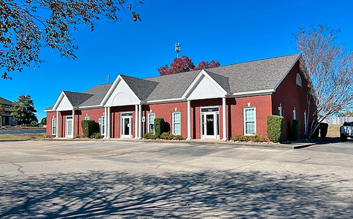 Pictures of Office property located at 7000 Brockport Ct, Montgomery, AL 36117 for sales - image #1