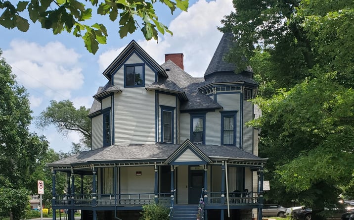Pictures of Multifamily property located at 324 Stuart Ave, Kalamazoo, MI 49007 for sales - image #1