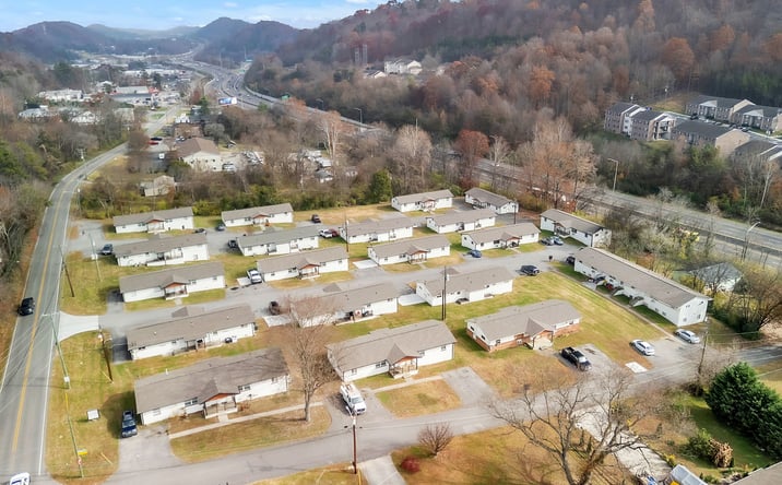 Pictures of Multifamily property located at 1900 Dutch Valley Dr, Knoxville, TN 37918 for sales - image #1