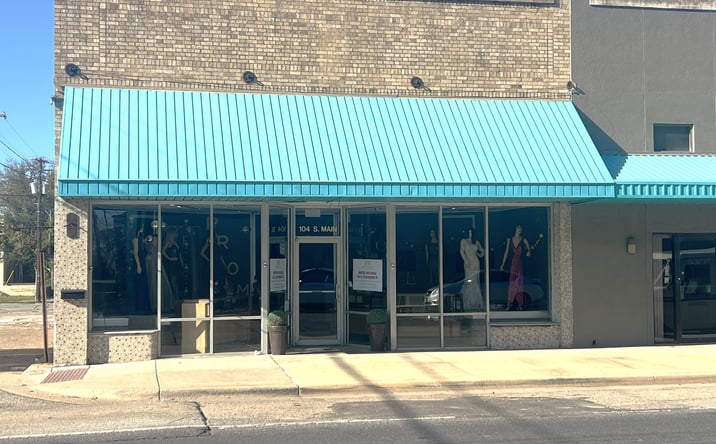 image of property at 102-104 S MAIN STRREET Cleburne TX 76033